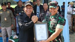 Sinergi Hadirkan Kesejahteraan Warga, Bupati Bojonegoro dan Kodam V/Brawijaya Resmi Tutup TMMD ke-129