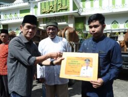 41 Ekor Hewan Kurban Diserahkan Pj Wali Kota Pontianak