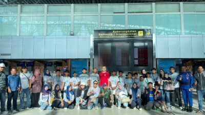 Tim U-12 SSB Kapuas Khatulistiwa Dilepas Sekum PSSI Kalbar untuk Ikut Turnamen di Bandung