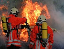 Kebocoran Gas Picu Kebakaran di Jogoroto Jombang, Pemilik Rumah Alami Luka Bakar