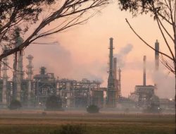 Kilang Geelong Meledak, Australia Terancam Kelangkaan Bensin di Tengah Krisis Selat Hormuz