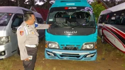 Wisatawan Asal Surabaya Diserang di Pantai Wediawu Malang, 6 Mobil Rusak dan 6 Orang Luka-Luka