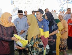 Lebih dari Agenda Rutin, Khofifah Sebut Pasar Murah Jadi Instrumen Strategis Kendalikan Inflasi Jatim